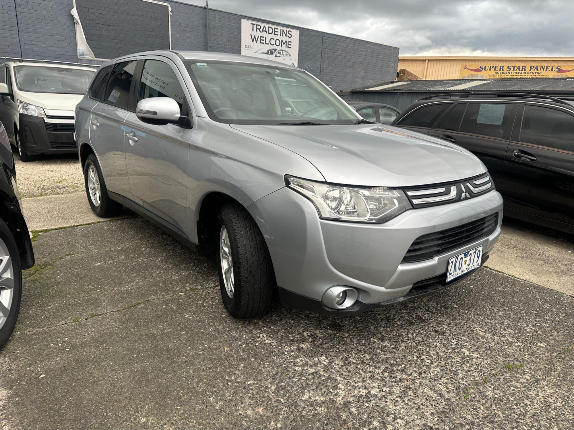 
								2012 Mitsubishi Outlander LS Wagon 7st 5dr CVT 6sp, 4WD 2.4 – Finance $62PW full									