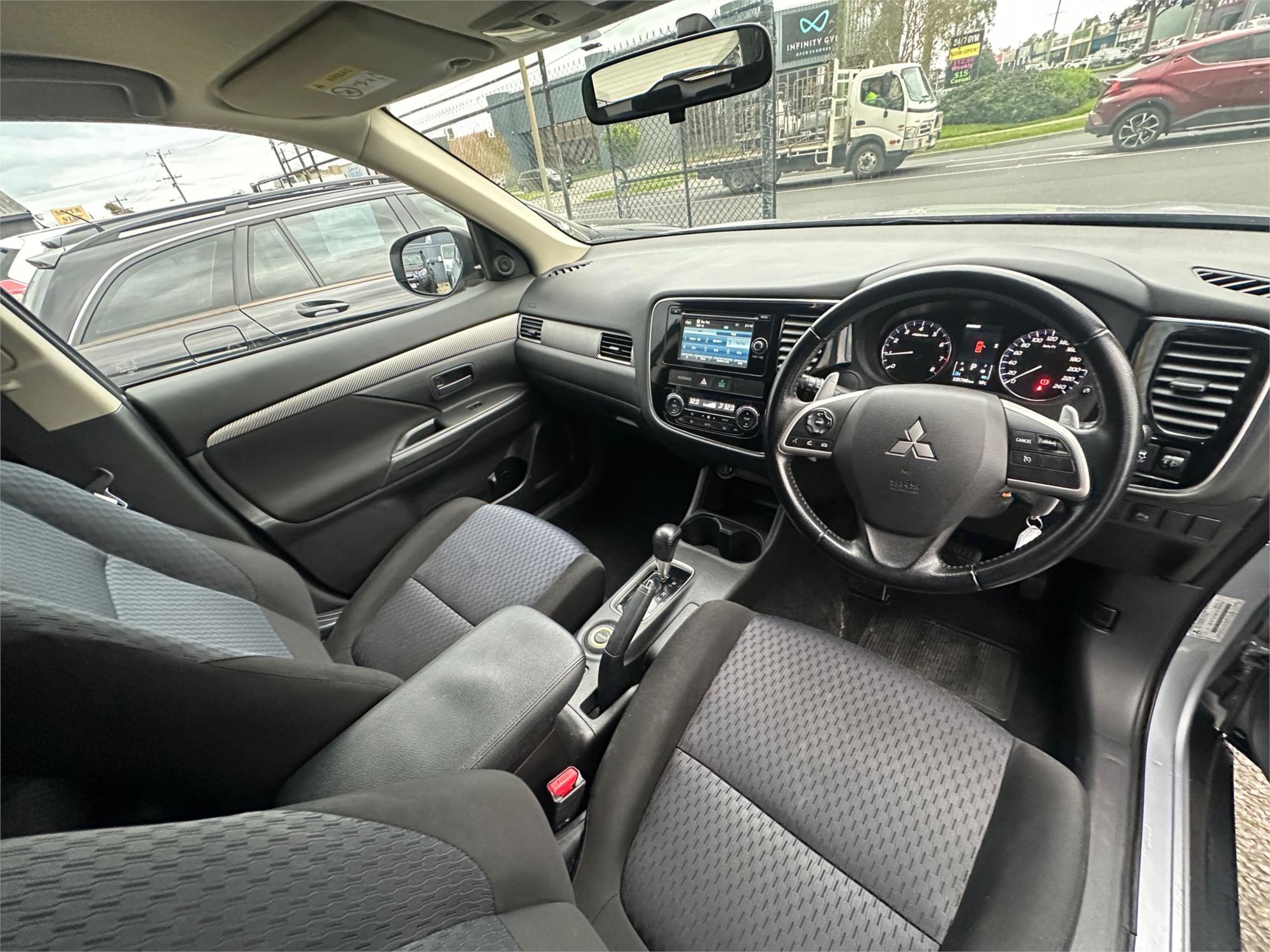
								2012 Mitsubishi Outlander LS Wagon 7st 5dr CVT 6sp, 4WD 2.4 – Finance $62PW full									