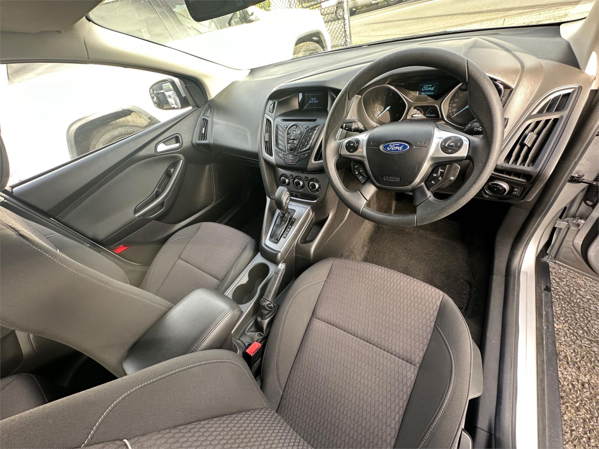
								2013 Ford Focus LW Trend Hatchback 5dr Auto 6sp 2.0(Finance $65pw) full									