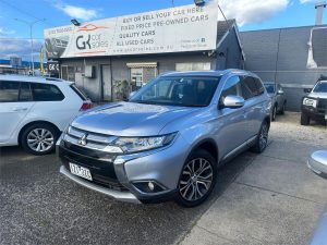 2017 Mitsubishi Outlander LS Wagon 7st 5dr CVT 6sp, 2WD 2.0i – Finance $72PW